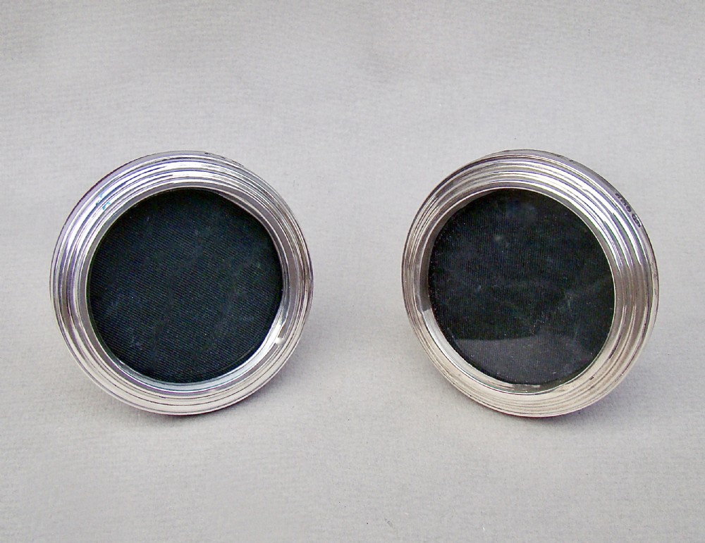 unusual pair of george v silver sweet heart photo frames by aw pennington birmingham 1918