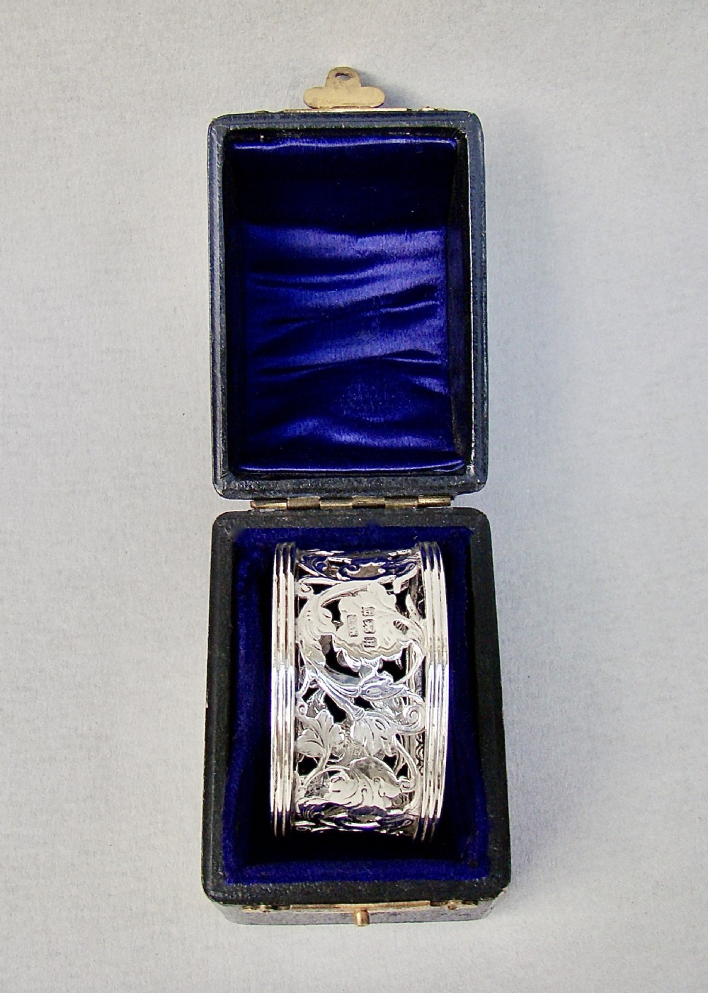 delightful edwardian solid silver pierced napkin ring by reynolds westwwood birmingham 1901