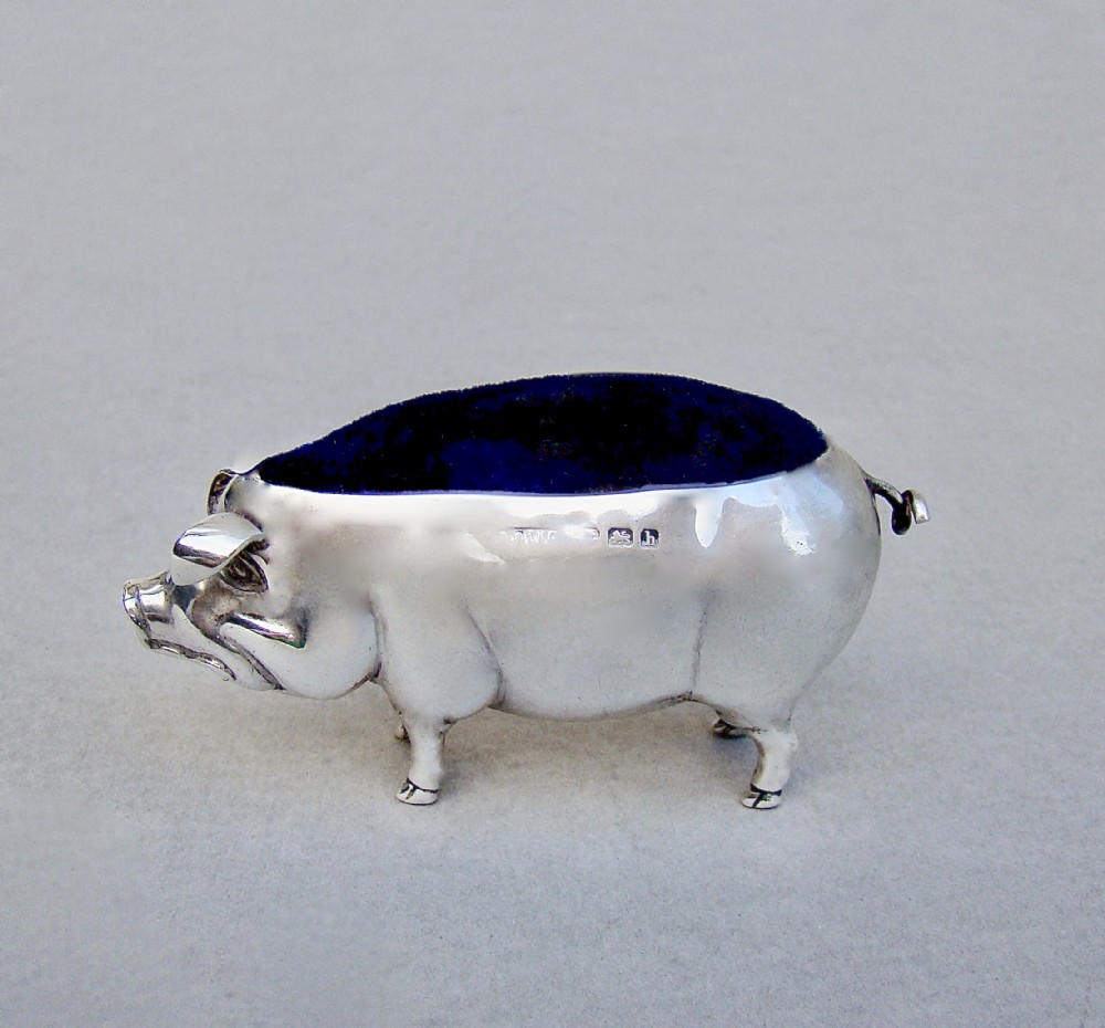 large edwardian silver pig pin cushion by adie lovekin birmingham 1907