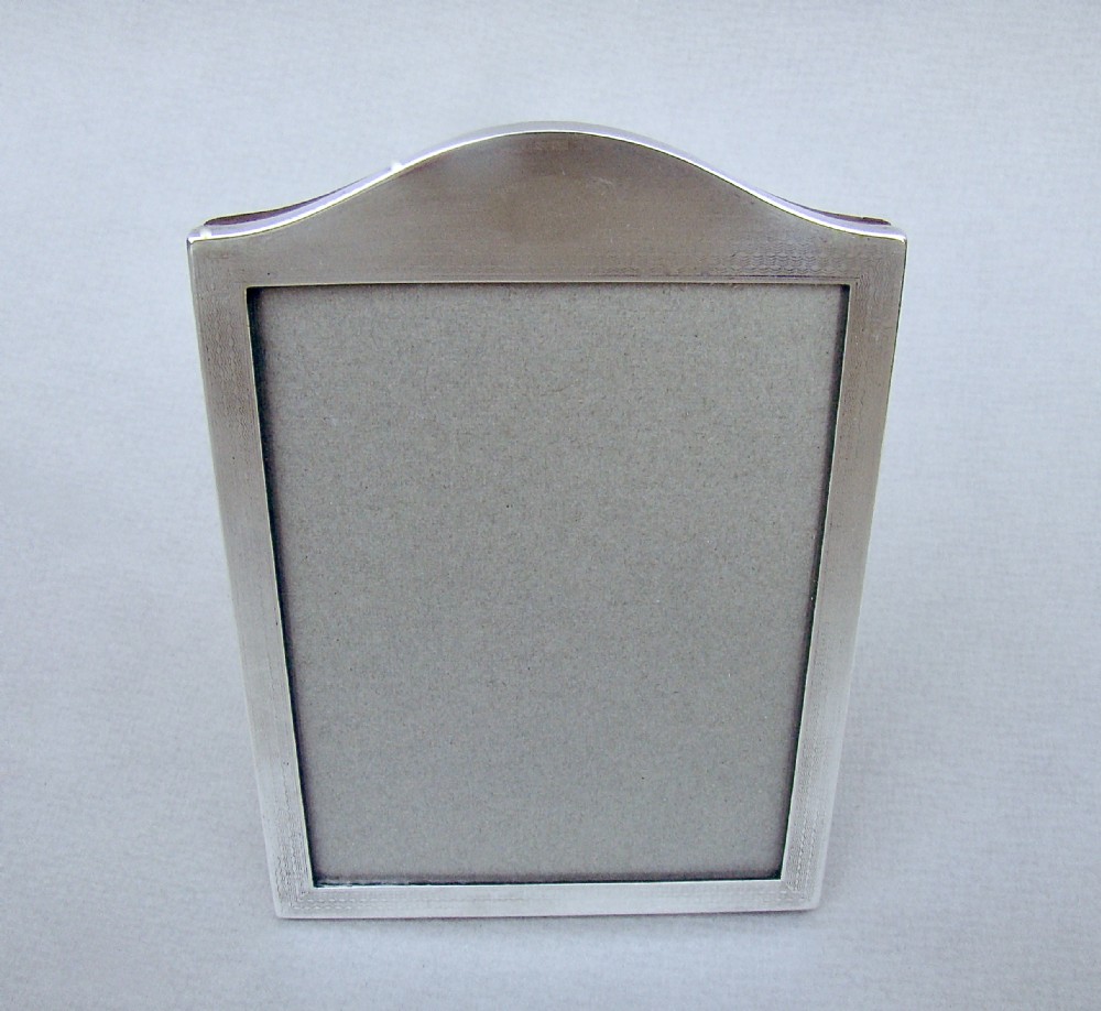 elegant art deco solid silver photo frame by mappin webb birmingham 1926