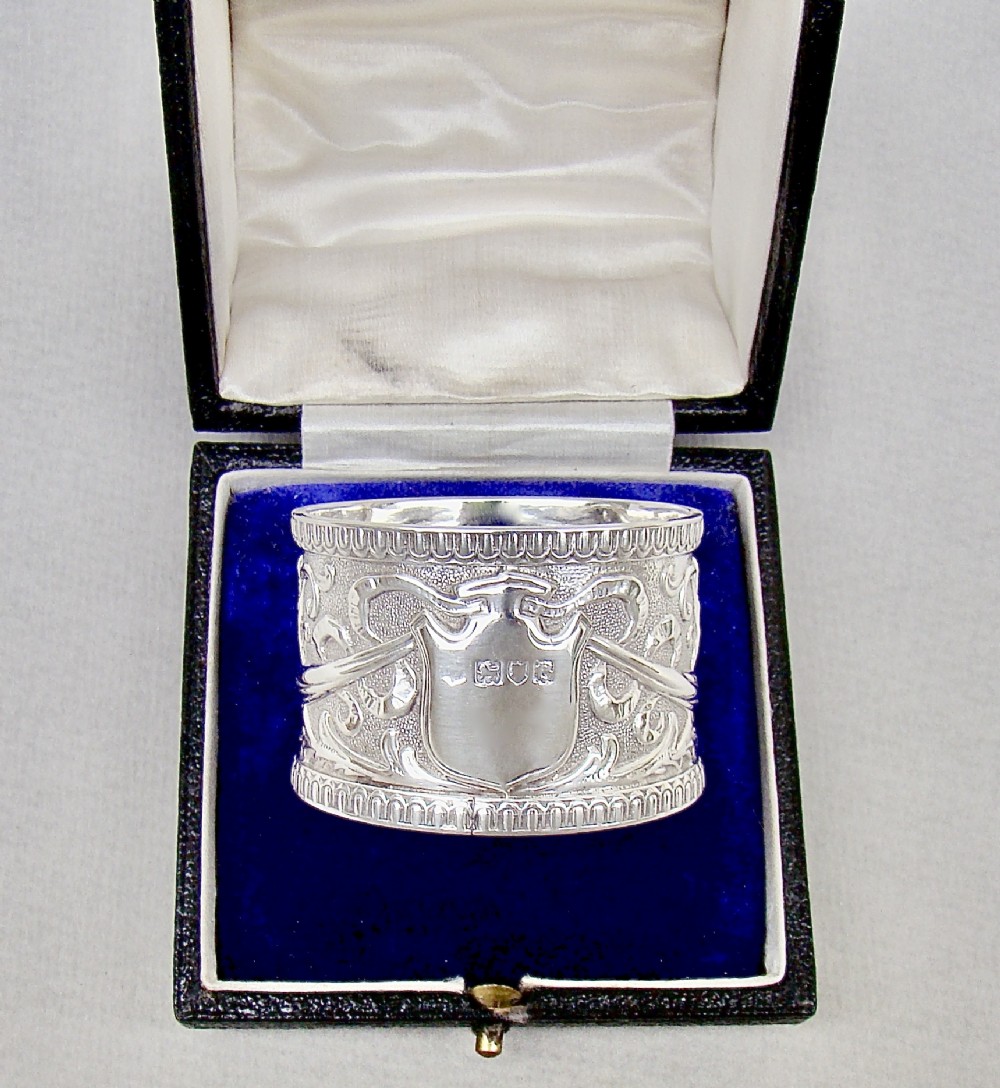 stunning cased victorian silver napkin ring by josiah williams co london 1900