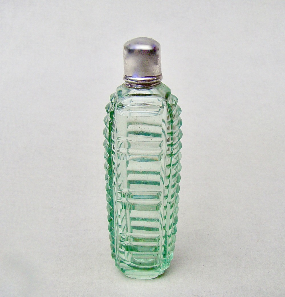exquisite georgian silver pale green cut glass scent bottle circa 1830