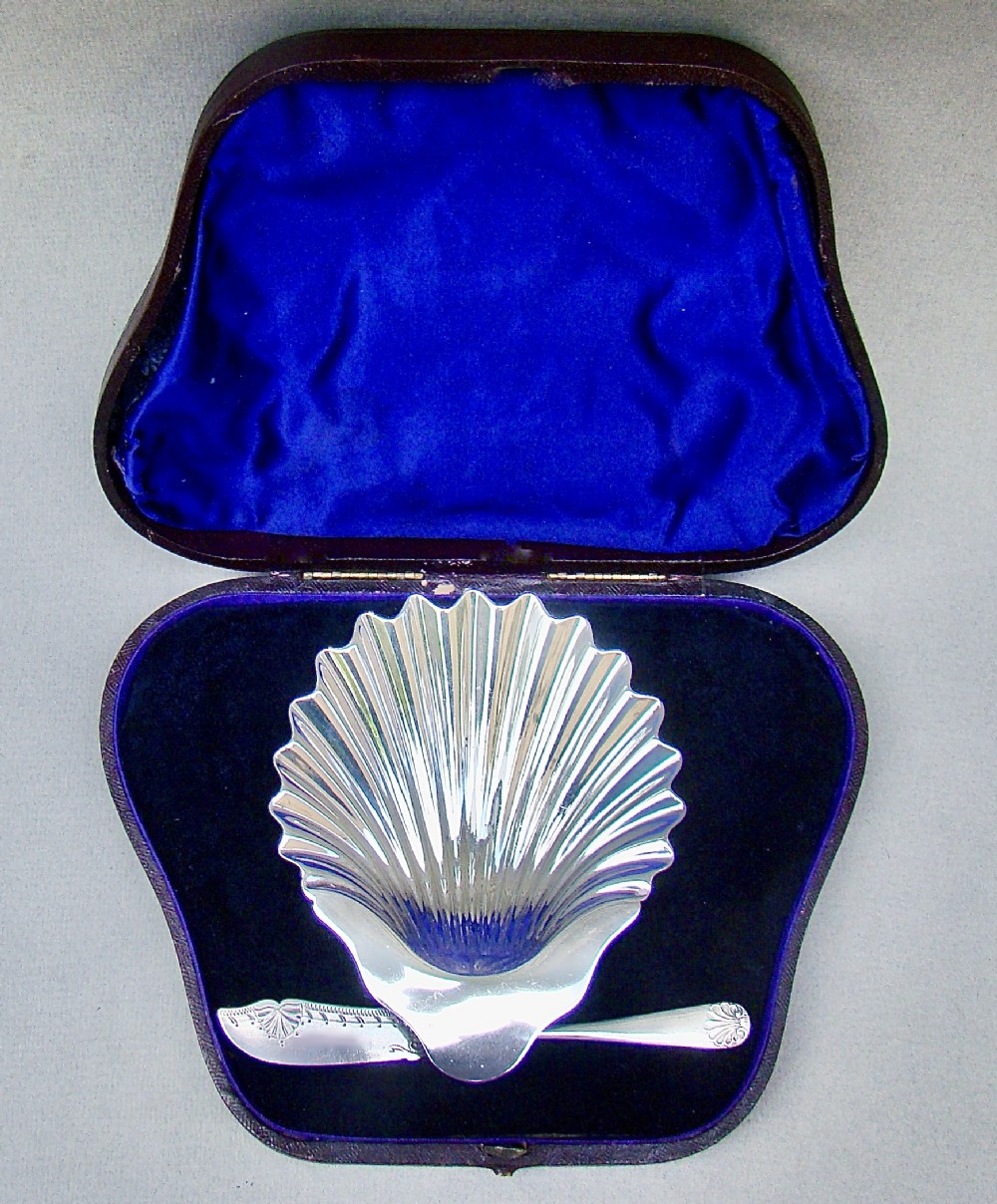 cased edwardian silver butter dish by the goldsmiths silversmiths london 1907